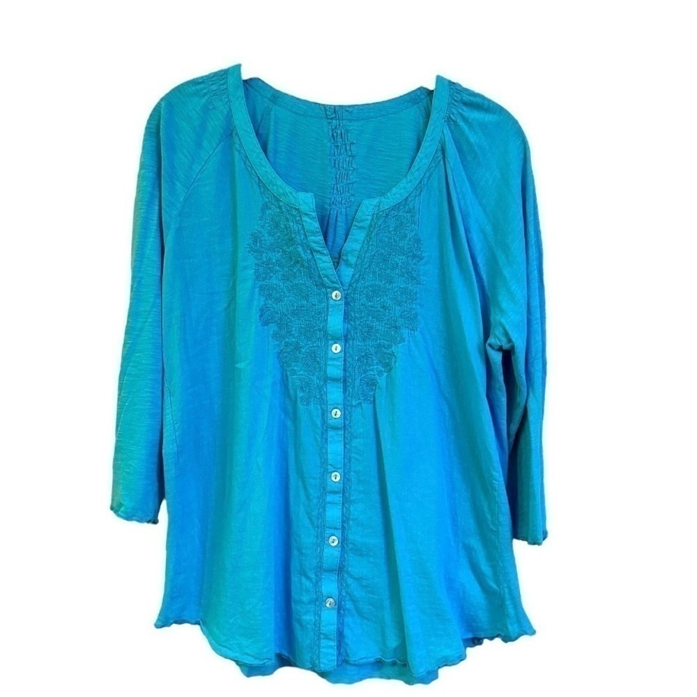 NINE WEST, VINTAGE AMERICA, WOMENS BLUE SHIRT. BUTTON DOWN FRONT. SIZE L